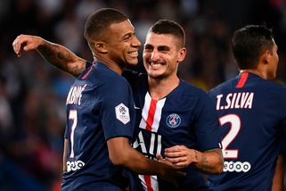 Ligue 1, il Psg apre con un tris. Neymar contestato