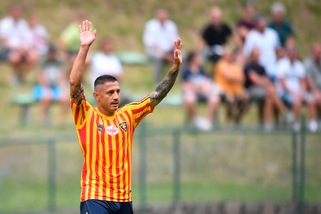 Lecce, Lapadula indosserà la maglia numero 9. Il 13 a Rossettini
