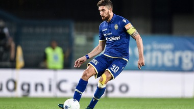 Cremonese, ufficiale: ha firmato l'ex Verona Bianchetti