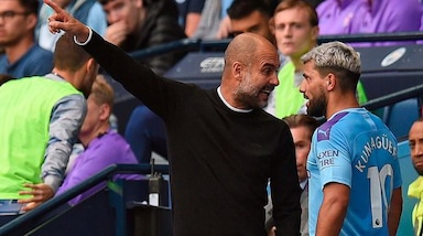 Lite Guardiola-Aguero dopo il cambio, poi fanno pace