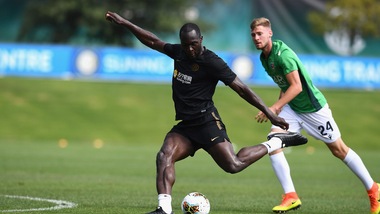 Inter batte Gozzano 2-0, Lukaku ancora in gol