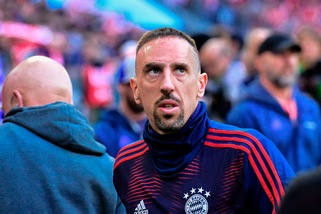 Fiorentina, Pradè: "Biraghi vuole andare all'Inter. Ribery? Ci piace"