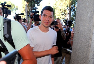 Napoli, domani alle 12.30 la presentazione di Lozano