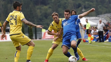 Verona, Crescenzi ko: lesione al retto femorale