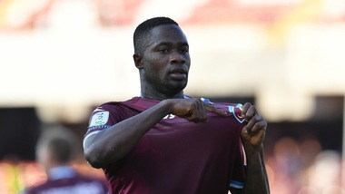 Salernitana-Pescara 3-1: doppietta di Jallow. Crotone-Cosenza 0-0