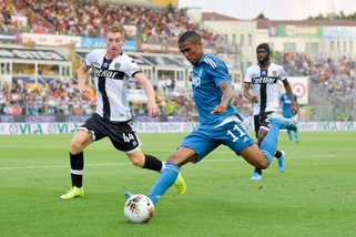 Juve, le pagelle: Douglas Costa signore della fascia