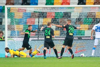 Pordenone, esordio storico: 3-0 al Frosinone di Nesta