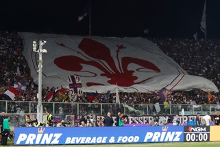 Serie A, cori di matrice territoriale: Fiorentina multata
