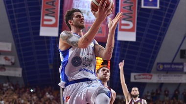 Polonara lascia Sassari e passa al Saski Baskonia