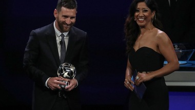 Leo Messi migliore attaccante in Emporio Armani