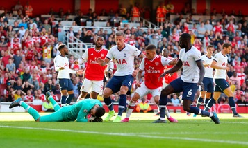 Premier League, pari tra Arsenal e Tottenham. Vince l'Everton di Kean
