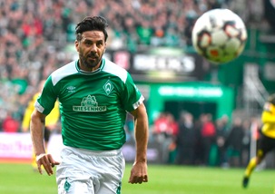 Claudio Pizarro dice addio al calcio a quasi 42 anni: "Grazie Werder"