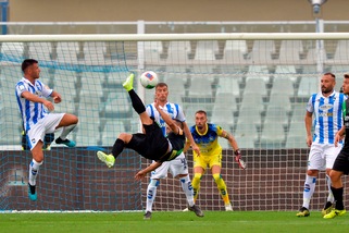 Serie B, Pescara ok: 4-2 al Pordenone. Juve Stabia-Pisa 0-2