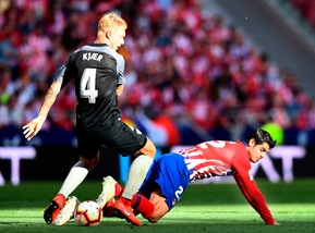 Atalanta, ufficiale: preso Kjaer in prestito dal Siviglia