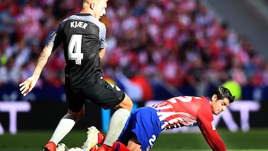 Atalanta, ufficiale: preso Kjaer in prestito dal Siviglia