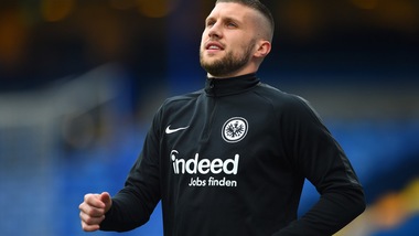 Milan, Rebic arriva in prestito: André Silva all'Eintracht Francoforte