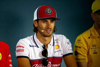 Giovinazzi: "Voglio un risultato per i miei supporter"