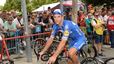 Vuelta, l'eterno Gilbert vince la 12ª tappa. Roglic sempre leader