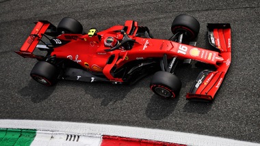 Gp d'Italia: pole per Leclerc, Vettel è quarto