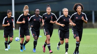Champions, la Juve femminile si prepara: arriva il Barcellona
