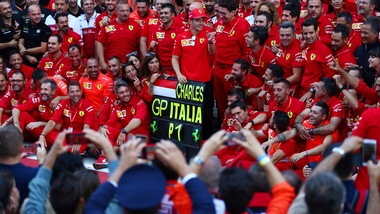 F1, Leclerc e la Ferrari spopolano sui social