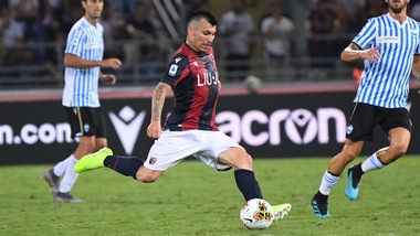 Bologna, Medel: "La chiamata di Mihajlovic mi ha spinto ad accettare"