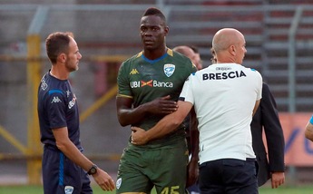 Brescia, senti Corini: "Balotelli deve impegnarsi se vuole giocare con la Juve"