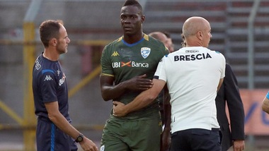 Brescia, senti Corini: "Balotelli deve impegnarsi se vuole giocare con la Juve"