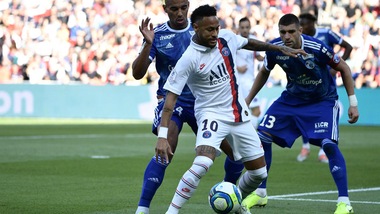 Ligue 1, Neymar regala i 3 punti al Psg. Debutto per Icardi