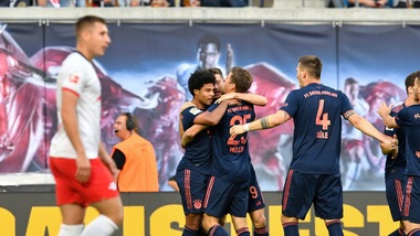 Bundesliga, Bayer Leverkusen travolto dal Dortmund. Pari tra Bayern e Lipsia