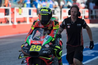 Gp San Marino, Iannone non ce la fa: infortunio alla spalla