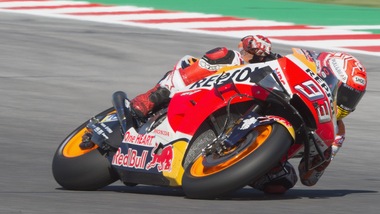 Gp San Marino: Marquez batte Quartararo all'ultimo giro, Rossi 4°