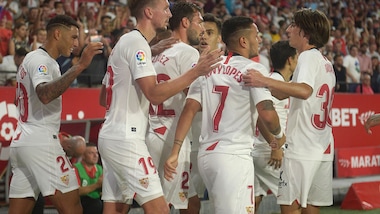 Liga: Siviglia in vetta alla classifica, Alaves battuto 1-0