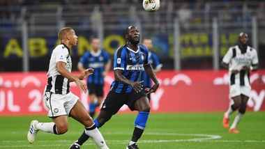 L'opinionista cacciato chiede scusa a Lukaku: "Vorrei incontrarlo"