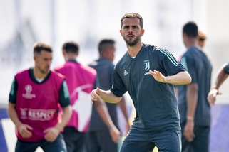 Juve, i convocati di Champions League: Pjanic c'è
