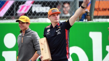F1, Jos Verstappen: "Max ancora in Red Bull solo per il titolo"