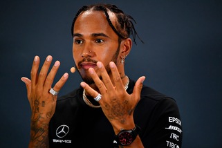 Hamilton: "Il caldo di Singapore può essere un problema"