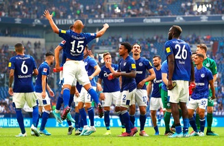 Bundesliga, lo Schalke vince e vola in testa