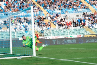 Serie B: l'Entella pareggia a Pescara, Spezia raggiunto in extremis