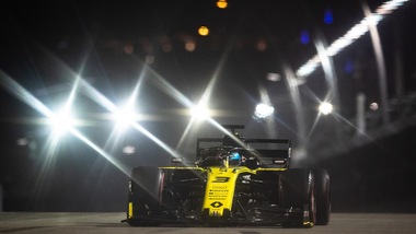 Gp Singapore: Ricciardo escluso dalla qualifica, irregolarità al MGU-K