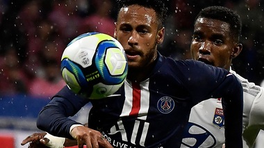 Ligue 1, Psg: Neymar con una magia stende il Lione