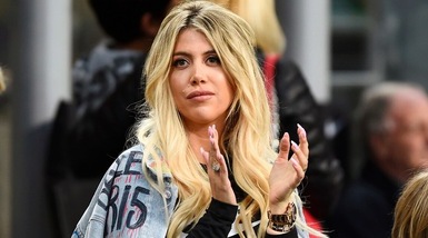 L'Inter vince senza Icardi: Wanda Nara premiata con il Tapiro d'oro