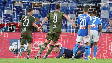 Napoli-Cagliari 0-1, il tabellino