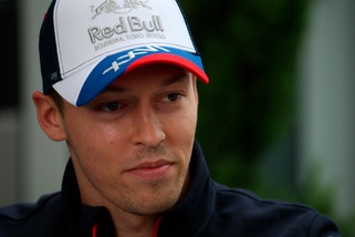 Gp Russia, penalità per Kvyat: scatterà dal fondo