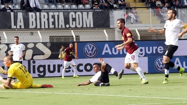 Serie B, crollo casalingo per lo Spezia. Chievo-Pordenone 1-1