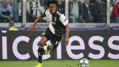 Juve, Cuadrado: "Barzagli valore aggiunto, per Sarri sono cambiato"