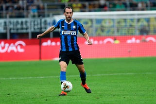 Inter, Godin esalta Conte: "Ci trasmette passione"