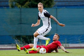 Udinese, personalizzato per Stryger Larsen e Teodorczyk