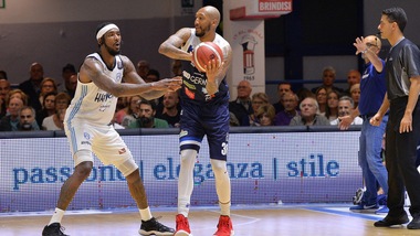Serie A: Sassari espugna Trento, Brescia ko a Brindisi