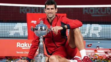 Djokovic trionfa a Tokyo e si aggiudica il 76° torneo in carriera